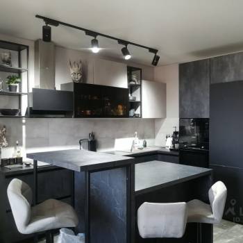 Продается 2-х комнатная квартира, 56 м²