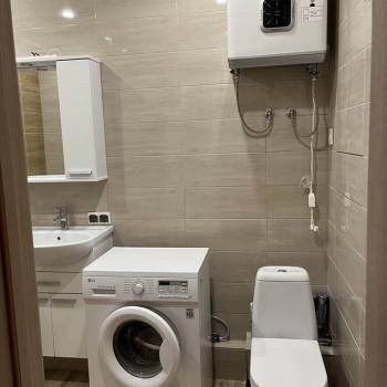 Продается 1-комнатная квартира, 40,3 м²