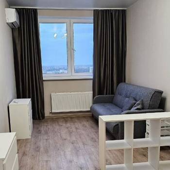 Сдается 1-комнатная квартира, 40 м²