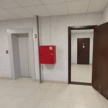 Продается 1-комнатная квартира, 41 м²