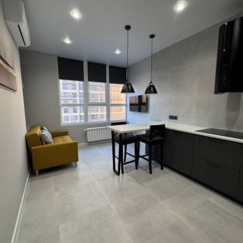 Продается 1-комнатная квартира, 40 м²