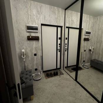Продается 1-комнатная квартира, 37 м²