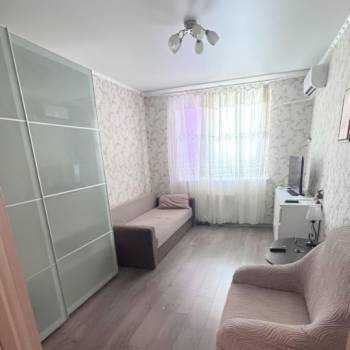 Сдается 1-комнатная квартира, 37 м²