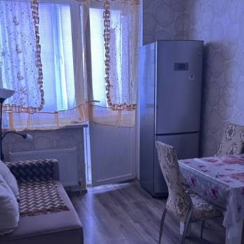 Сдается 1-комнатная квартира, 37 м²