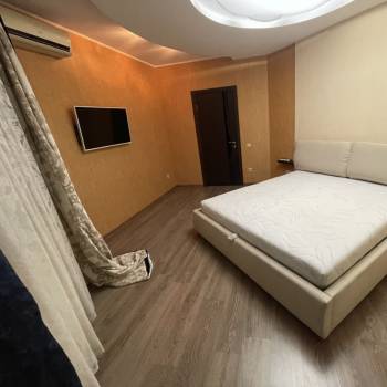 Сдается 2-х комнатная квартира, 73 м²