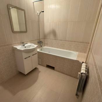 Продается 2-х комнатная квартира, 65,4 м²