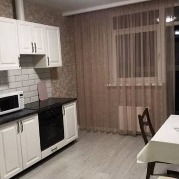 Продается 2-х комнатная квартира, 60 м²