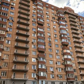 Сдается 1-комнатная квартира, 50 м²