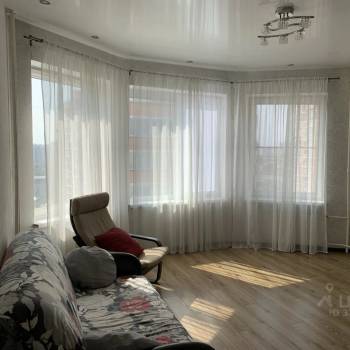 Сдается 1-комнатная квартира, 50 м²