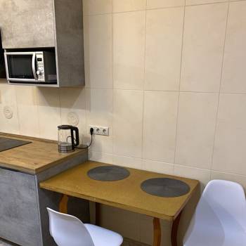 Сдается 1-комнатная квартира, 42 м²