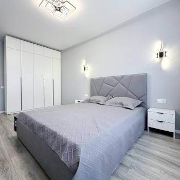 Продается 1-комнатная квартира, 43 м²
