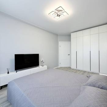Продается 1-комнатная квартира, 43 м²