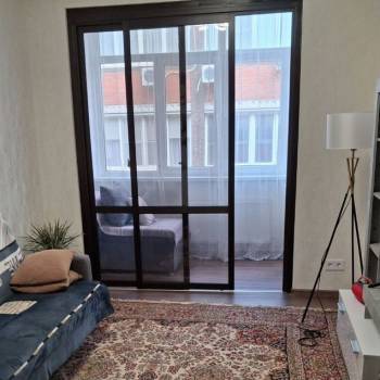 Продается 1-комнатная квартира, 37 м²