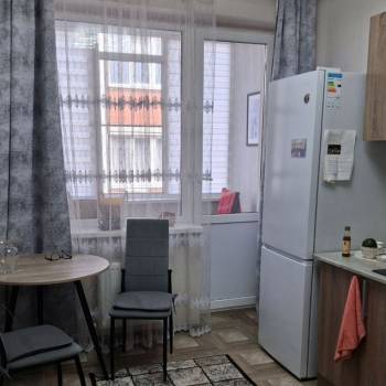 Продается 1-комнатная квартира, 37 м²
