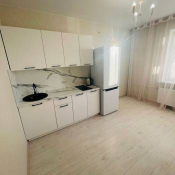 Продается 1-комнатная квартира, 36,3 м²