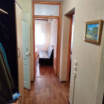Продается 1-комнатная квартира, 35 м²