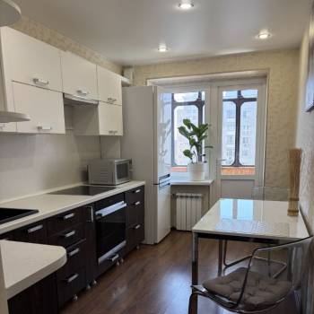 Сдается Многокомнатная квартира, 69 м²