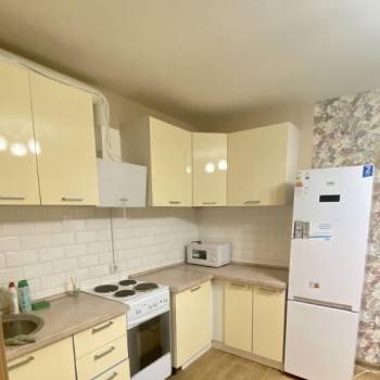 Продается 1-комнатная квартира, 40,2 м²