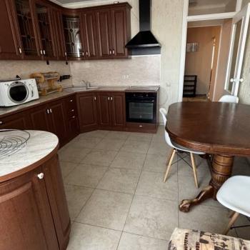 Сдается 2-х комнатная квартира, 70 м²
