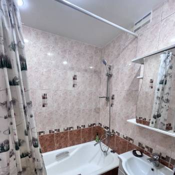 Продается 3-х комнатная квартира, 63 м²
