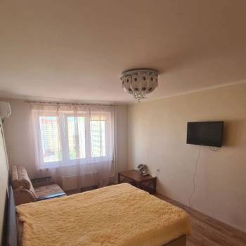 Сдается 1-комнатная квартира, 44 м²