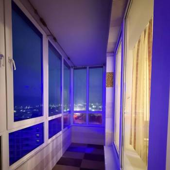 Сдается 2-х комнатная квартира, 79 м²