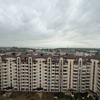Сдается 2-х комнатная квартира, 79 м²