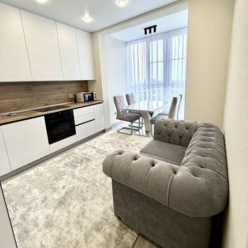 Сдается 1-комнатная квартира, 58 м²