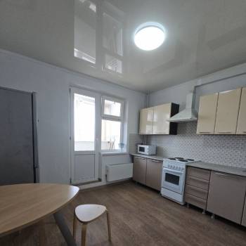 Сдается 1-комнатная квартира, 45 м²