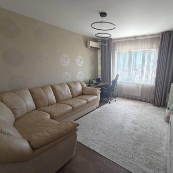 Сдается Многокомнатная квартира, 106,9 м²