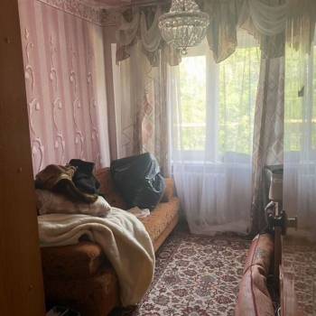 Продается Многокомнатная квартира, 60 м²