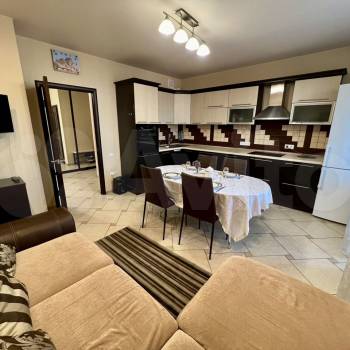 Сдается Многокомнатная квартира, 100 м²