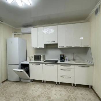 Сдается 1-комнатная квартира, 51 м²