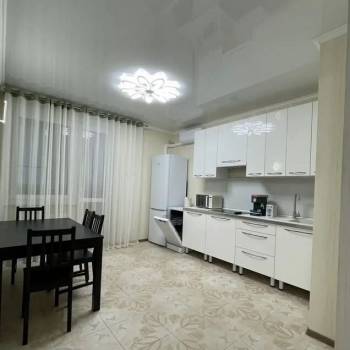 Сдается 1-комнатная квартира, 51 м²