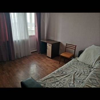 Продается 1-комнатная квартира, 40 м²