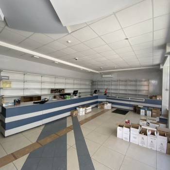 Сдается Нежилое помещение, 305 м²