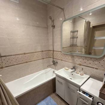 Сдается 2-х комнатная квартира, 61 м²