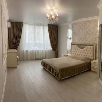 Сдается 2-х комнатная квартира, 80 м²