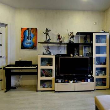 Продается 1-комнатная квартира, 37 м²