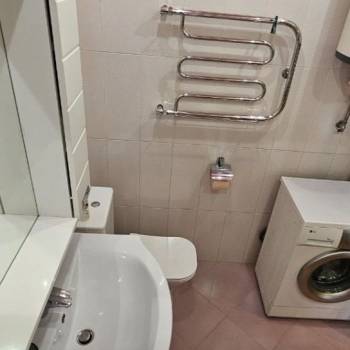 Продается Многокомнатная квартира, 98 м²