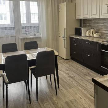 Продается 3-х комнатная квартира, 90 м²