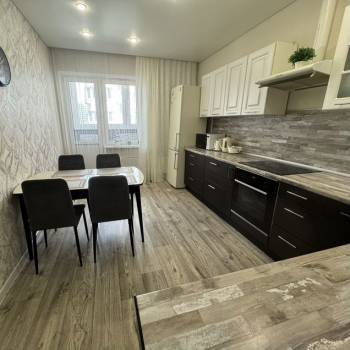 Продается 3-х комнатная квартира, 90 м²
