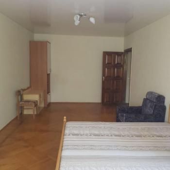 Сдается 1-комнатная квартира, 42 м²
