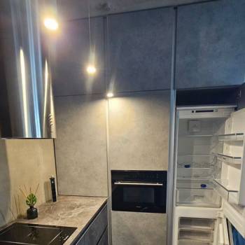 Продается 1-комнатная квартира, 42 м²