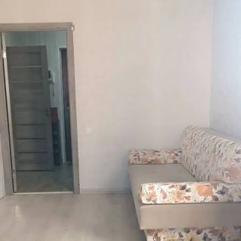 Сдается 1-комнатная квартира, 49,7 м²