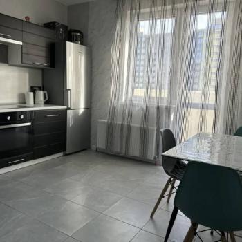 Продается 1-комнатная квартира, 39 м²