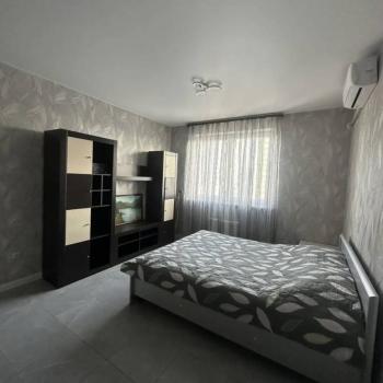 Продается 1-комнатная квартира, 39 м²