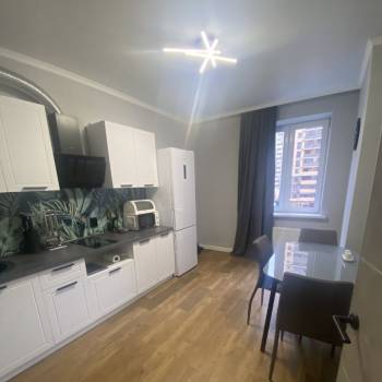 Сдается 1-комнатная квартира, 40 м²