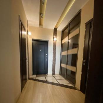 Сдается 1-комнатная квартира, 49 м²