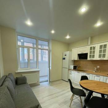 Сдается 2-х комнатная квартира, 72 м²